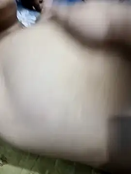 Snapshot of simrun70 chatting on October 31, 7:59 pm simrun70 online show from October 31, 7:59 pm