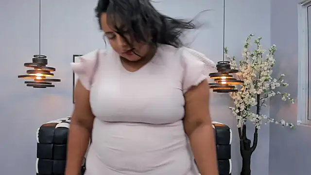 BBW CINDY online show from February 10, 10:30 pm