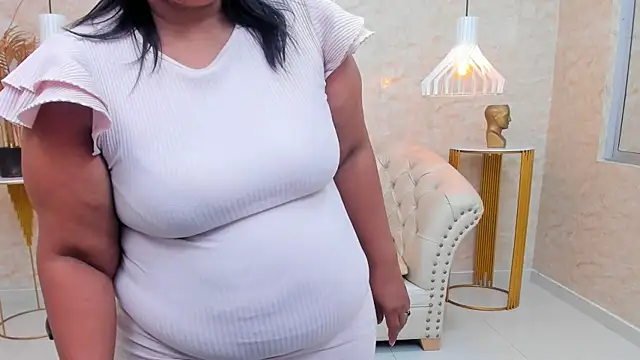 BBW CINDY online show from February 17, 1:25 am