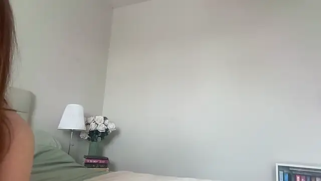 skyejde online show from October 19, 1:01 pm