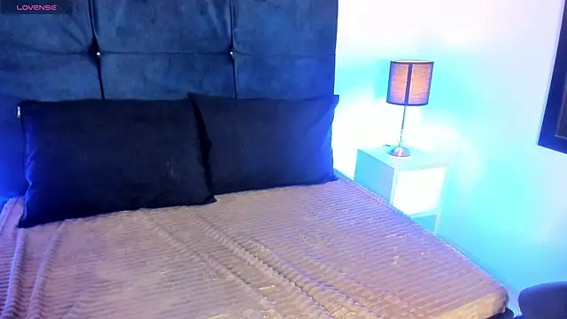  michonne  online show from March 20, 11:12 pm