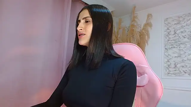 Snapshot of Danella_houston chatting on July 26, 11:33 pm Danella houston online show from July 26, 11:33 pm