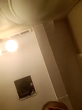 mkestr69 online show from March 31, 6:19 pm