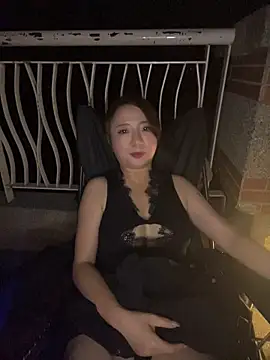Hannababy  online show from June 18, 12:53 pm