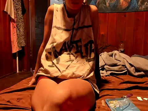 Snapshot of katia_voodoo13 chatting on October 23, 9:30 am katia voodoo13 online show from October 23, 9:30 am