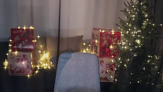 Moonccoi online show from February 7, 10:19 am