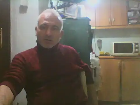 Snapshot of murat7888 chatting on March 5, 9:16 am murat7888 online show from March 5, 9:16 am