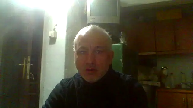 Snapshot of murat7888 chatting on January 16, 6:28 am murat7888 online show from January 16, 6:28 am