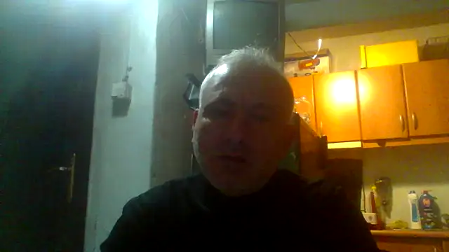 Snapshot of murat7888 chatting on February 24, 6:33 am murat7888 online show from February 24, 6:33 am