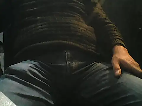 Snapshot of murat7888 chatting on February 25, 6:45 am murat7888 online show from February 25, 6:45 am