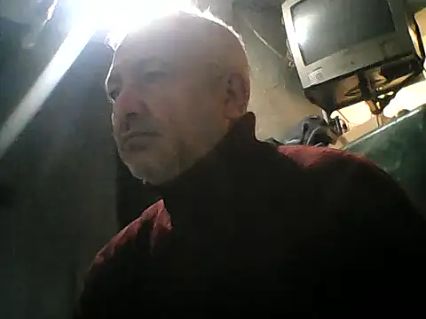 Snapshot of murat7888 chatting on February 27, 6:35 am murat7888 online show from February 27, 6:35 am