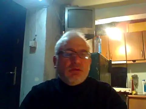 Snapshot of murat7888 chatting on March 13, 7:37 am murat7888 online show from March 13, 7:37 am