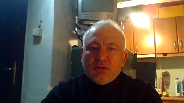 Snapshot of murat7888 chatting on March 23, 4:16 am murat7888 online show from March 23, 4:16 am