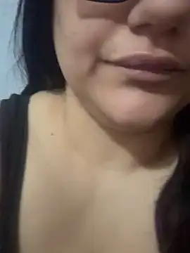 Snapshot of daianaspencer chatting on February 5, 8:30 am daianaspencer online show from February 5, 8:30 am