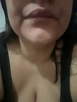 Snapshot of daianaspencer chatting on February 16, 8:21 am daianaspencer online show from February 16, 8:21 am