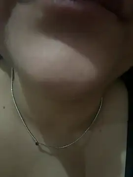 Snapshot of daianaspencer chatting on March 12, 7:58 am daianaspencer online show from March 12, 7:58 am