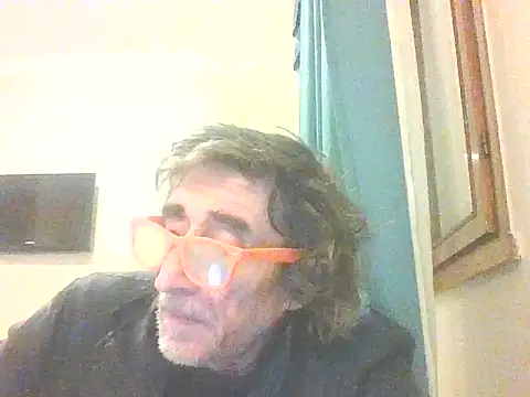 Snapshot of eccomi6996 chatting on December 2, 8:26 pm eccomi6996 online show from December 2, 8:26 pm