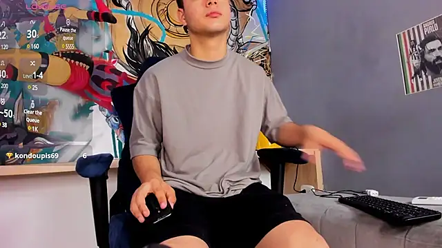 Snapshot of Sebastian_Phoenix chatting on March 8, 3:17 am Sebastian Phoenix online show from March 8, 3:17 am