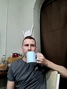 Snapshot of Dimyanmodel chatting on February 8, 5:18 pm Dimyanmodel online show from February 8, 5:18 pm