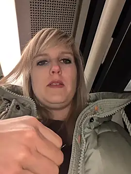 Sexybiene969 online show from November 28, 5:26 pm