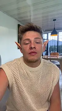 Angel Montiell online show from October 31, 10:11 pm