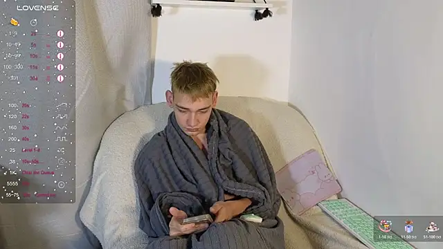 Julian wins online show from January 17, 8:01 pm