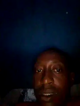 Snapshot of Ailton9865 chatting on April 16, 10:34 pm Ailton9865 online show from April 16, 10:34 pm