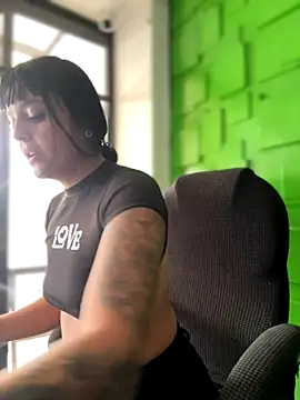 Dulce  Boyd online show from October 8, 1:53 pm