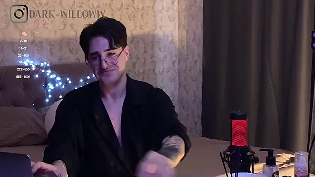 dark-willoww online show from February 24, 11:32 am