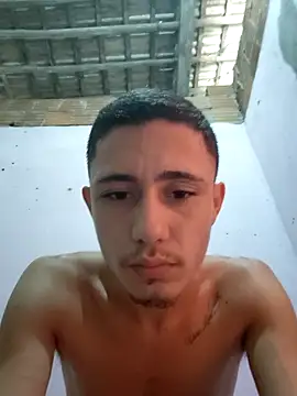 Snapshot of shuelldin chatting on October 12, 1:21 pm shuelldin online show from October 12, 1:21 pm