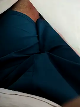 Snapshot of Tamil_small_cock chatting on March 18, 7:20 pm Tamil small cock online show from March 18, 7:20 pm