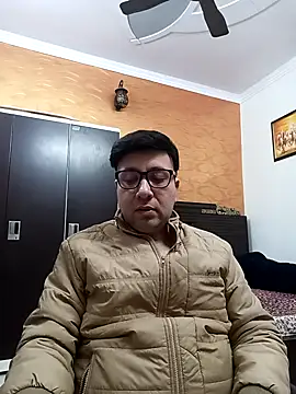 Snapshot of innocentboy1987 chatting on February 14, 8:42 am innocentboy1987 online show from February 14, 8:42 am