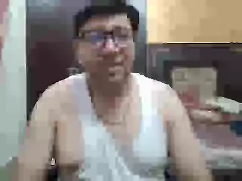 Snapshot of innocentboy1987 chatting on February 17, 8:09 am innocentboy1987 online show from February 17, 8:09 am