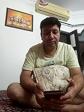 Snapshot of innocentboy1987 chatting on September 23, 6:49 am innocentboy1987 online show from September 23, 6:49 am