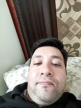 Snapshot of innocentboy1987 chatting on October 3, 6:21 am innocentboy1987 online show from October 3, 6:21 am