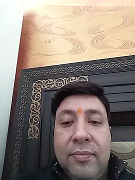 Snapshot of innocentboy1987 chatting on November 18, 6:40 am innocentboy1987 online show from November 18, 6:40 am