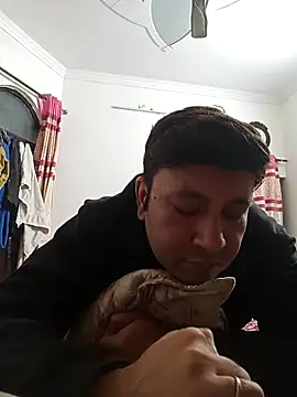 Snapshot of innocentboy1987 chatting on November 19, 6:24 am innocentboy1987 online show from November 19, 6:24 am