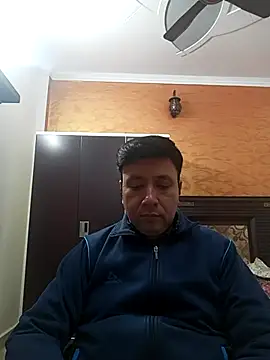 Snapshot of innocentboy1987 chatting on November 26, 4:46 am innocentboy1987 online show from November 26, 4:46 am