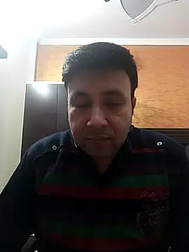 Snapshot of innocentboy1987 chatting on December 2, 5:02 am innocentboy1987 online show from December 2, 5:02 am