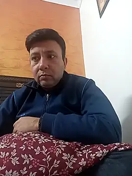 innocentboy1987 online show from December 18, 5:02 am