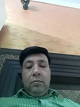 innocentboy1987 online show from April 4, 5:38 am