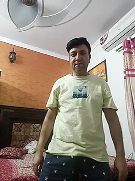 innocentboy1987 online show from April 25, 4:04 pm