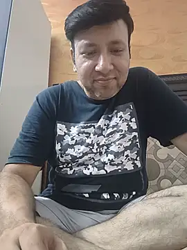 innocentboy1987 online show from June 28, 4:24 pm