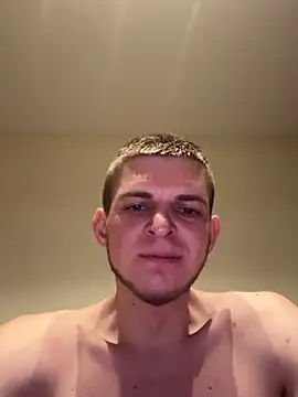 Snapshot of SexmachoThumb chatting on February 7, 9:48 pm SexmachoThumb online show from February 7, 9:48 pm