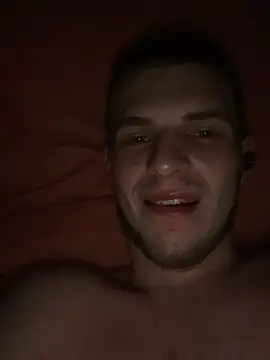 Snapshot of SexmachoThumb chatting on January 7, 12:46 am SexmachoThumb online show from January 7, 12:46 am