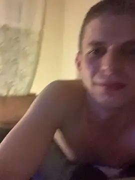 Snapshot of SexmachoThumb chatting on January 9, 3:59 pm SexmachoThumb online show from January 9, 3:59 pm