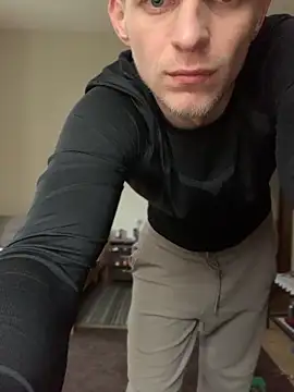 Snapshot of SexmachoThumb chatting on February 7, 7:56 am SexmachoThumb online show from February 7, 7:56 am