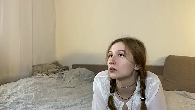 Sabrinaanddaniel online show from February 7, 1:01 pm