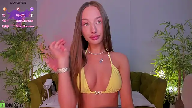 miiss  lulu online show from June 9, 1:06 am
