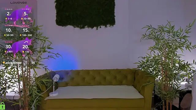 miiss  lulu online show from August 4, 1:09 am